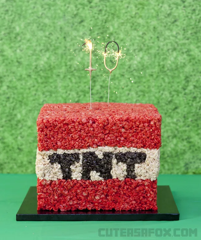 Minecraft Cake