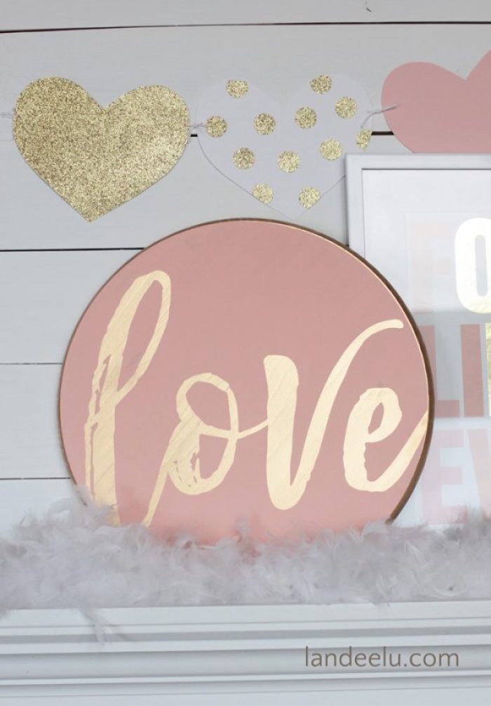 DIY Valentines Day Love Sign