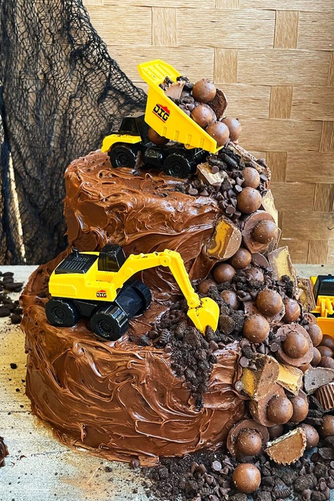 Construction theme cake with JCB - Decorated Cake by - CakesDecor
