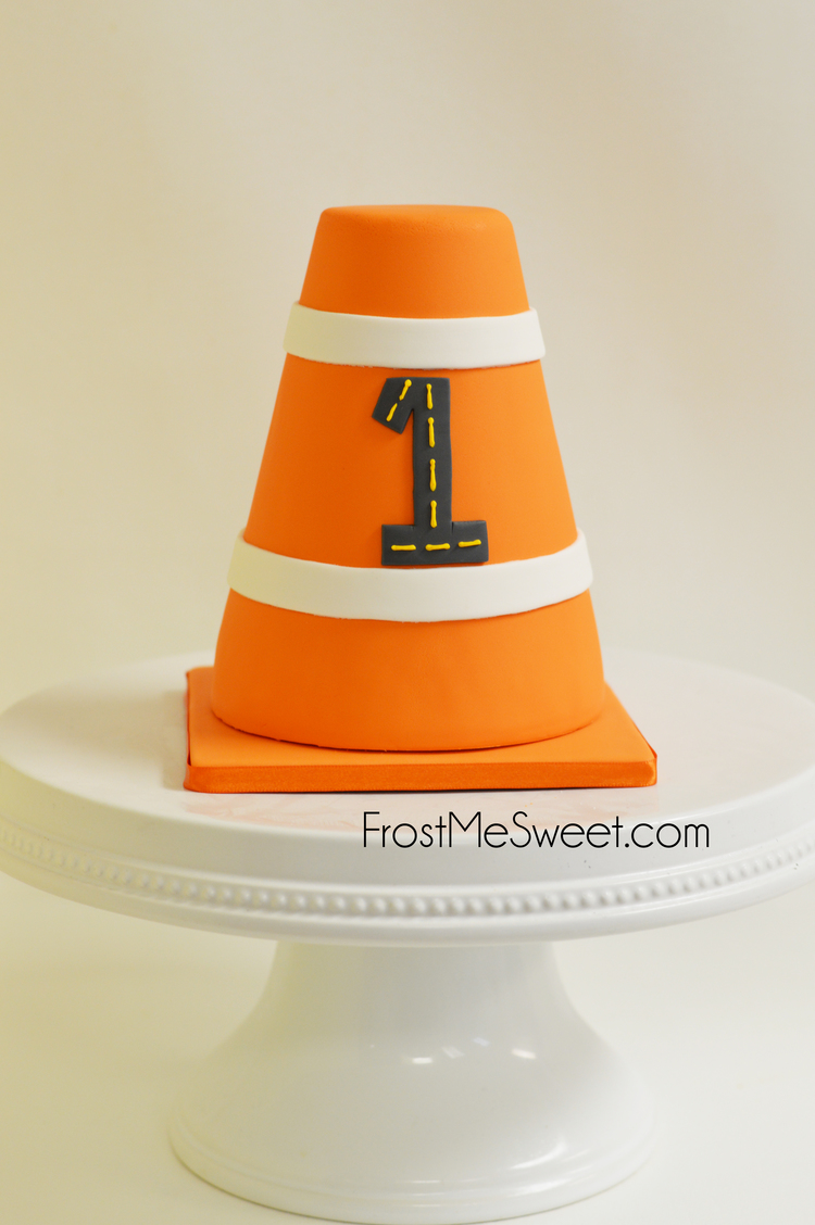 20 Creative Construction Cake Ideas To Celebrate Your Little Builder