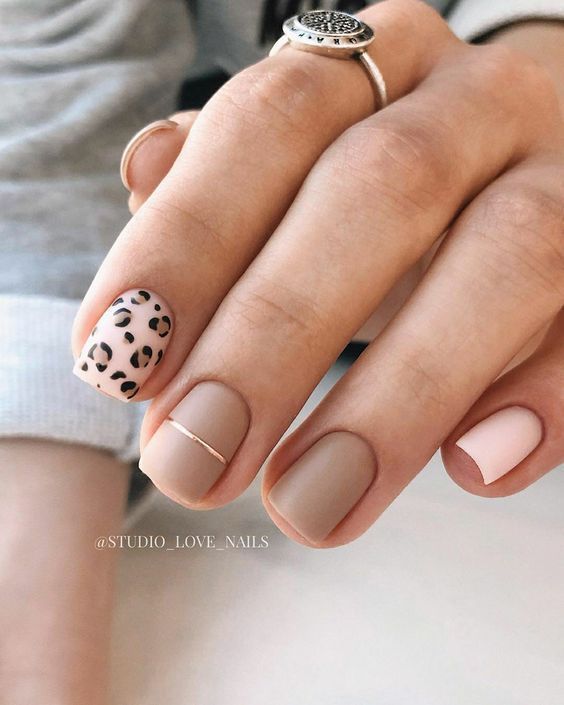 chic leopard print nails