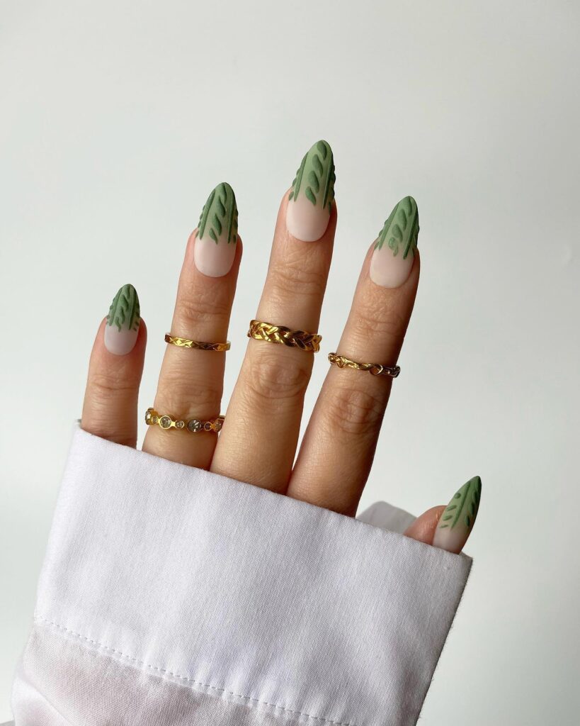 fall sweater nails trends