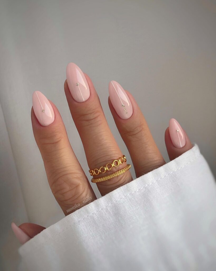 minimalist fall nails