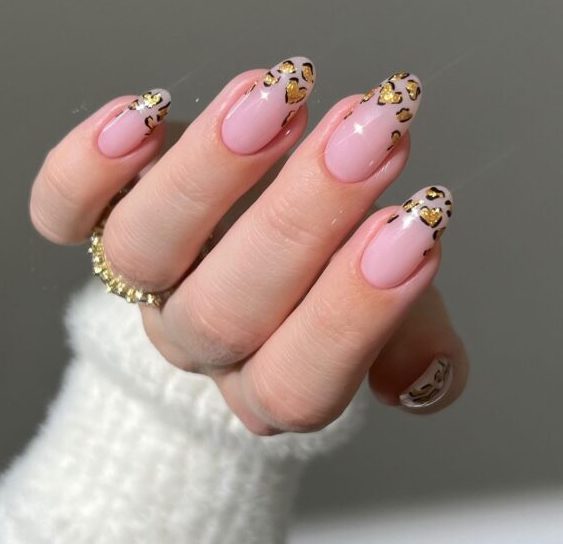 sparkly leopard print nails 