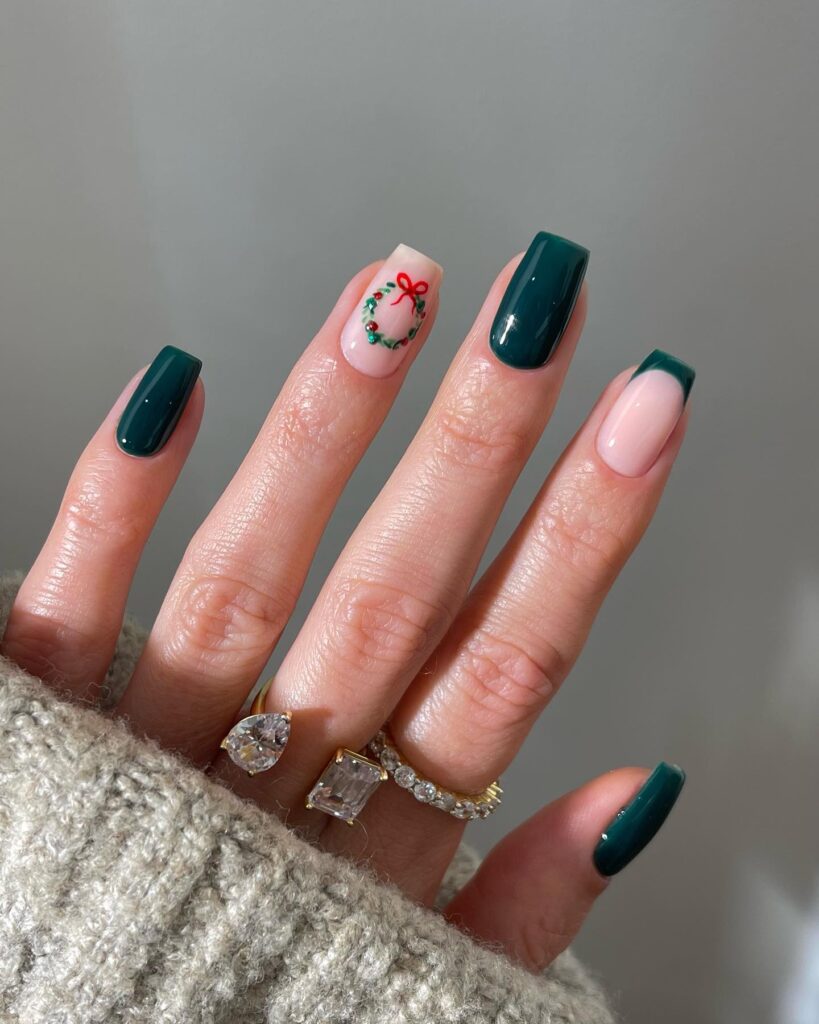 wreath accent nails 