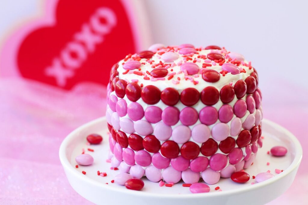 mini valentine's day cake