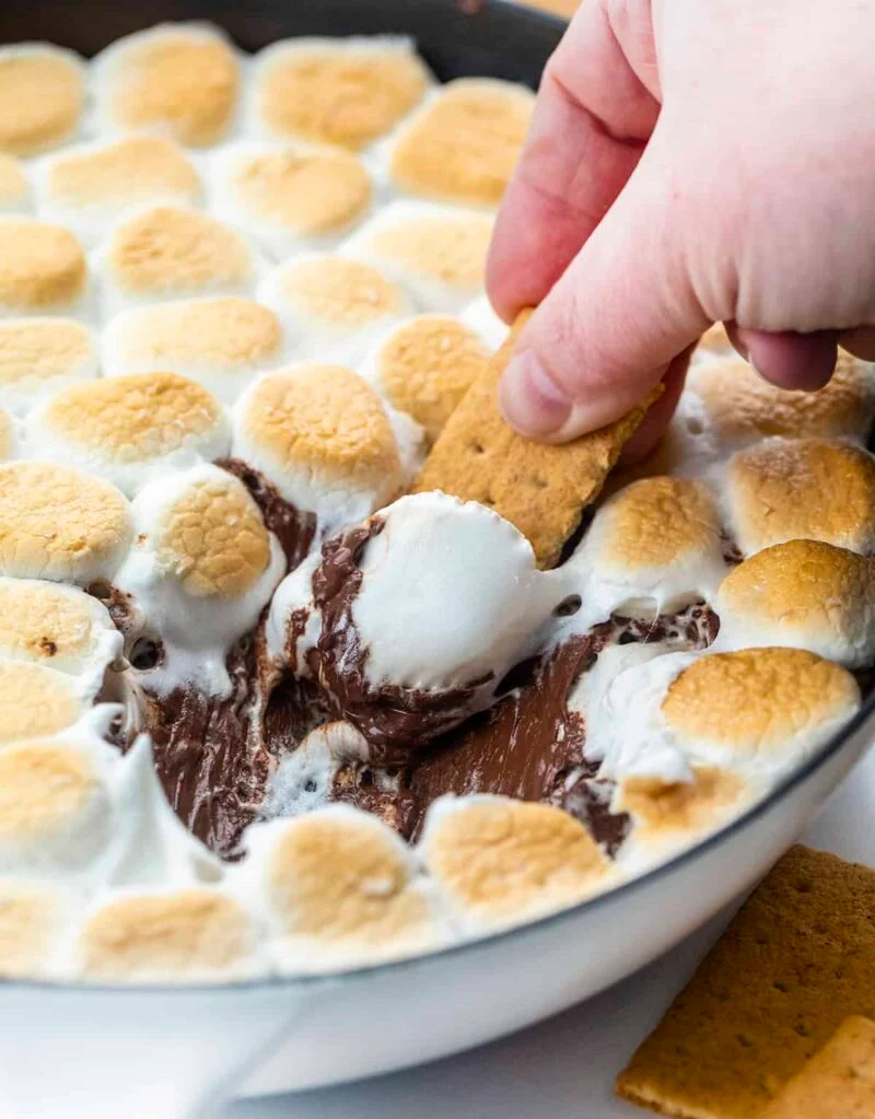 25 Sweet Dessert Dips For Parties Everyone Will Love | Pretty Sweet ...