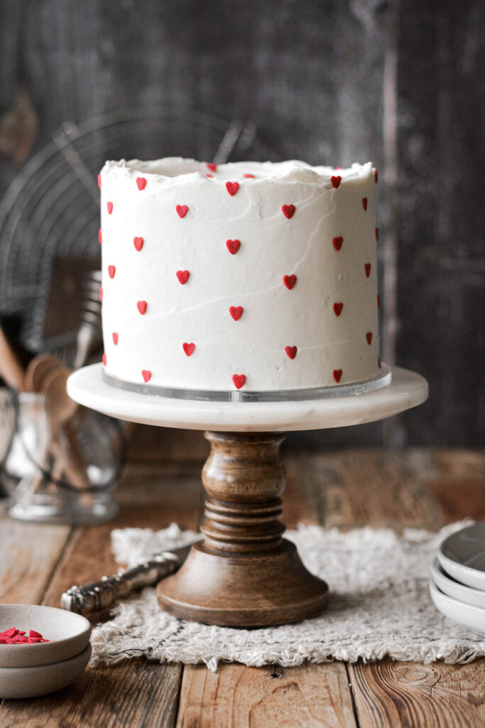 simple red and white valentines day cake