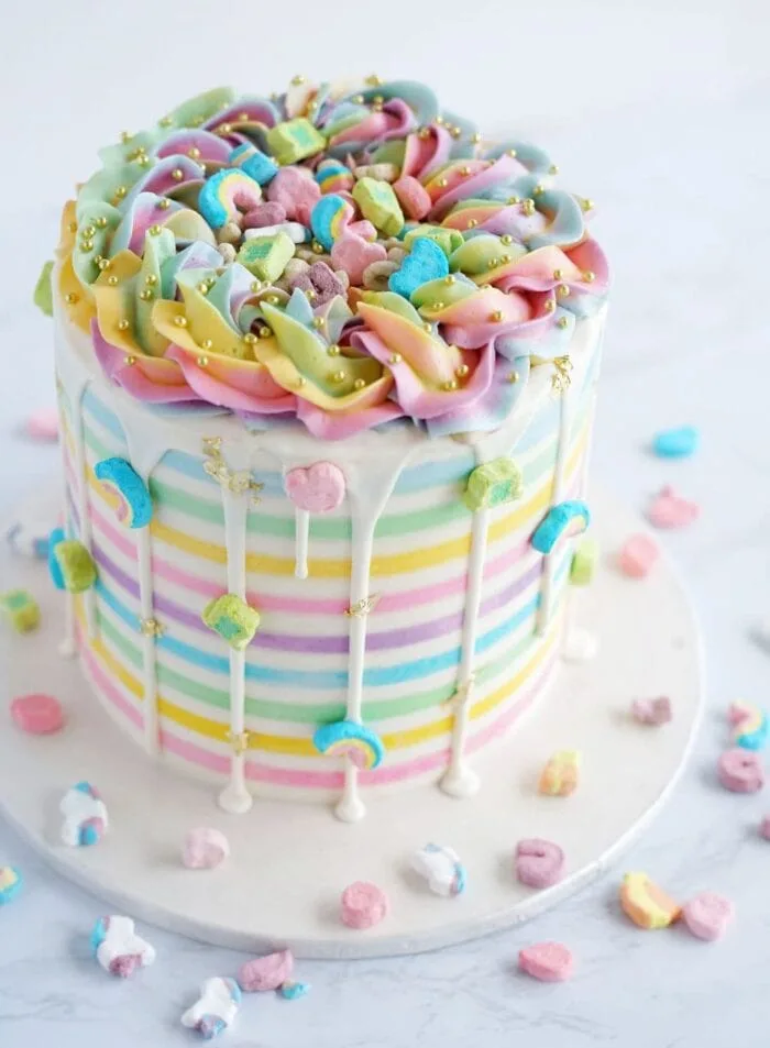 lucky charms rainbow cake