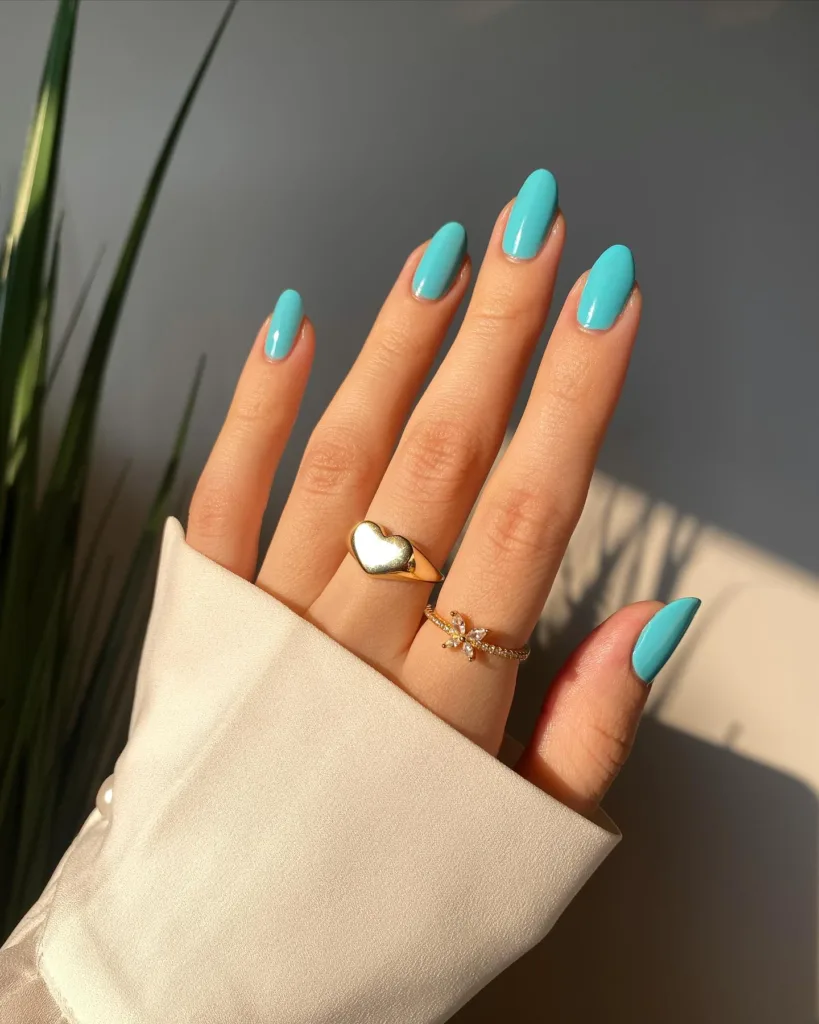 aqua nails