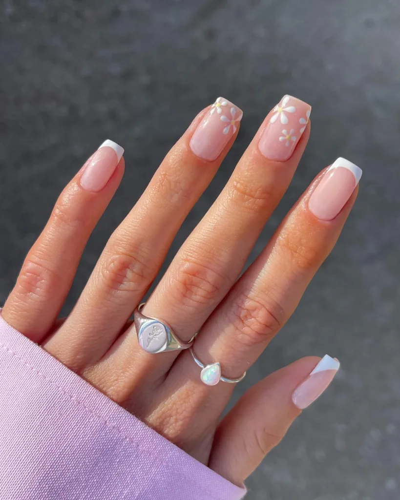 cute daisy french tips