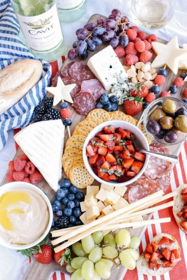 easy 4th of july charcuterie board