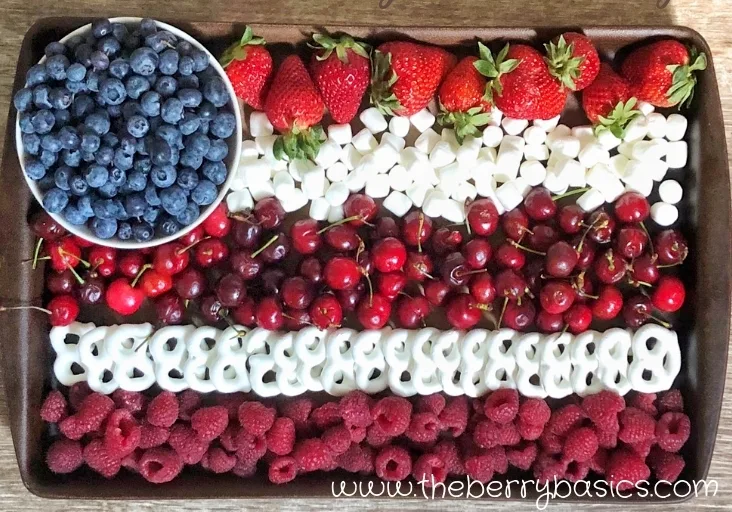 patriotic fruit charcuterie board