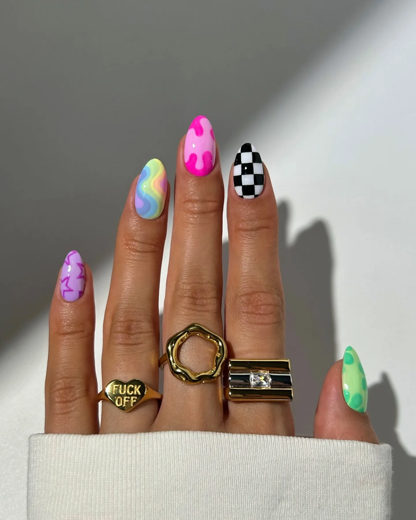 summery mix and match summer nail ideas