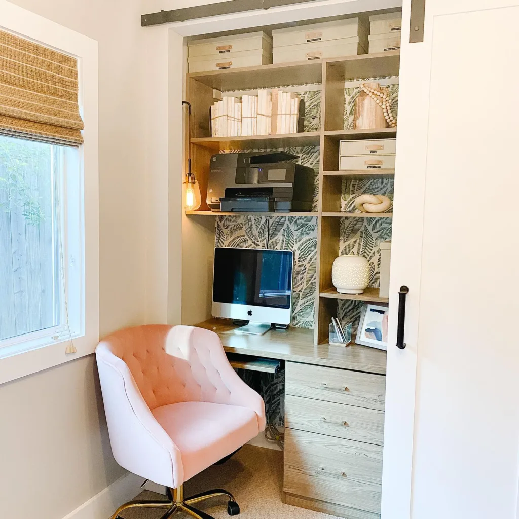 create a small “cloffice”