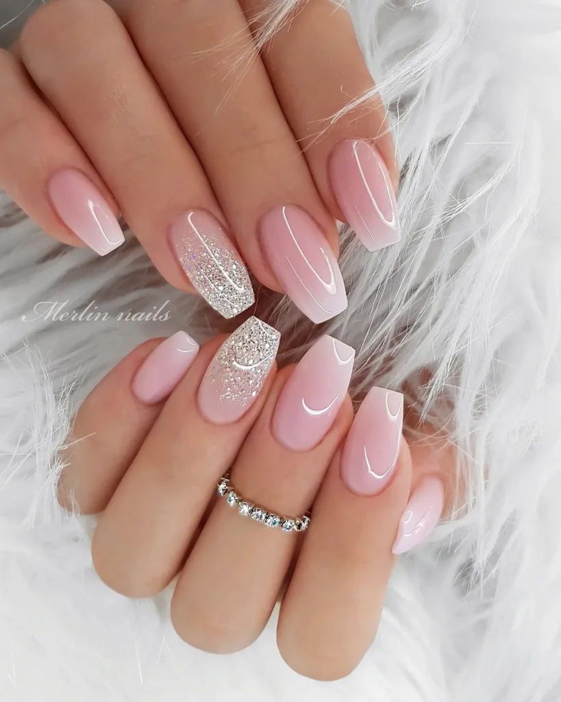 pastel rose with accent glitter nails