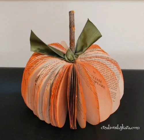 book page pumpkin fall decor ideas