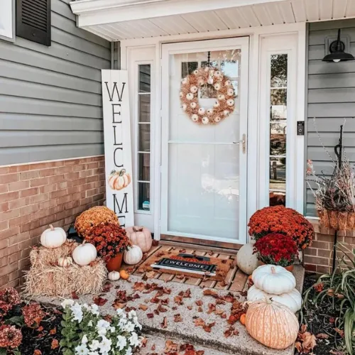 fall front porch decor featured