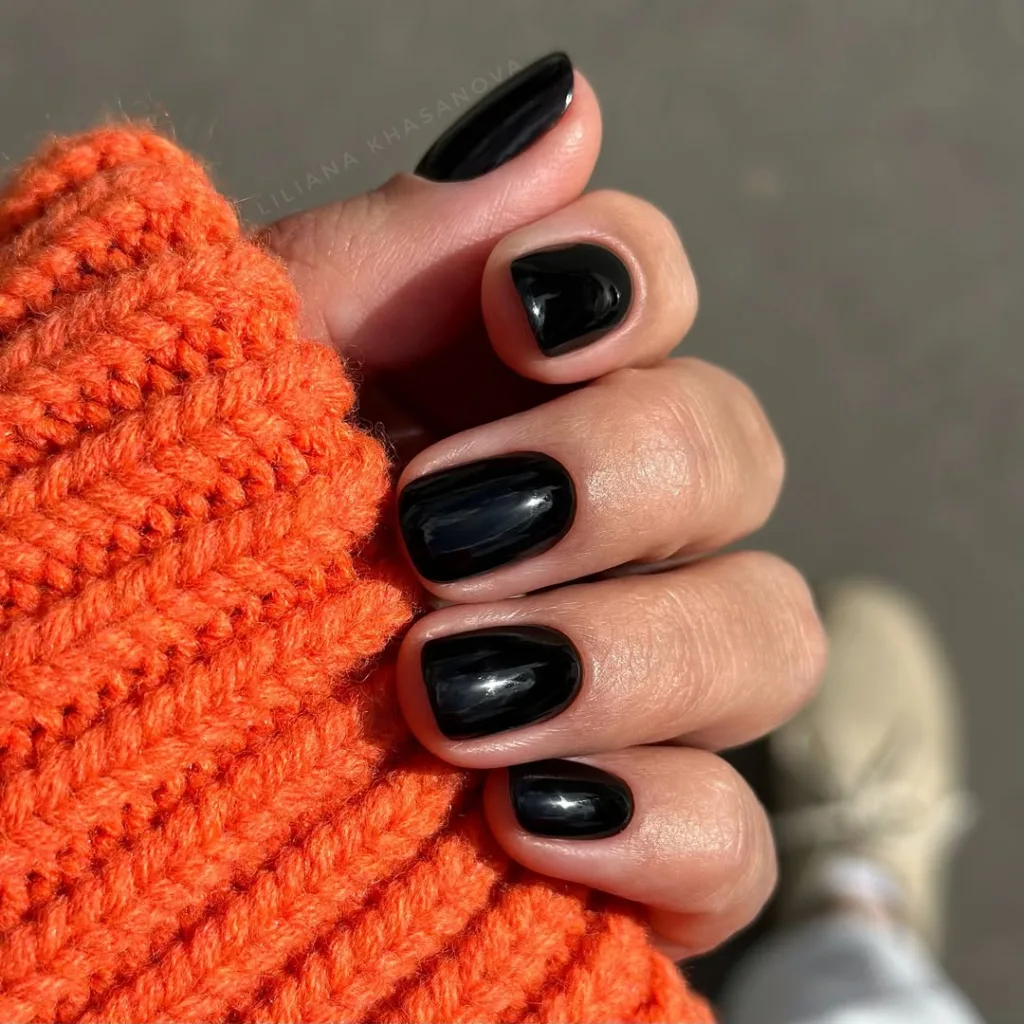 jet black fall nails