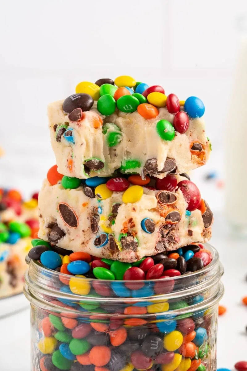 M&M cookie dough fudge recipe with candy topping