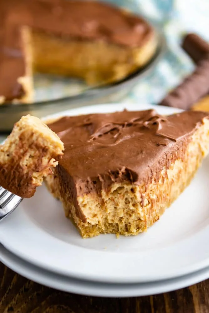 peanut butter twix pie