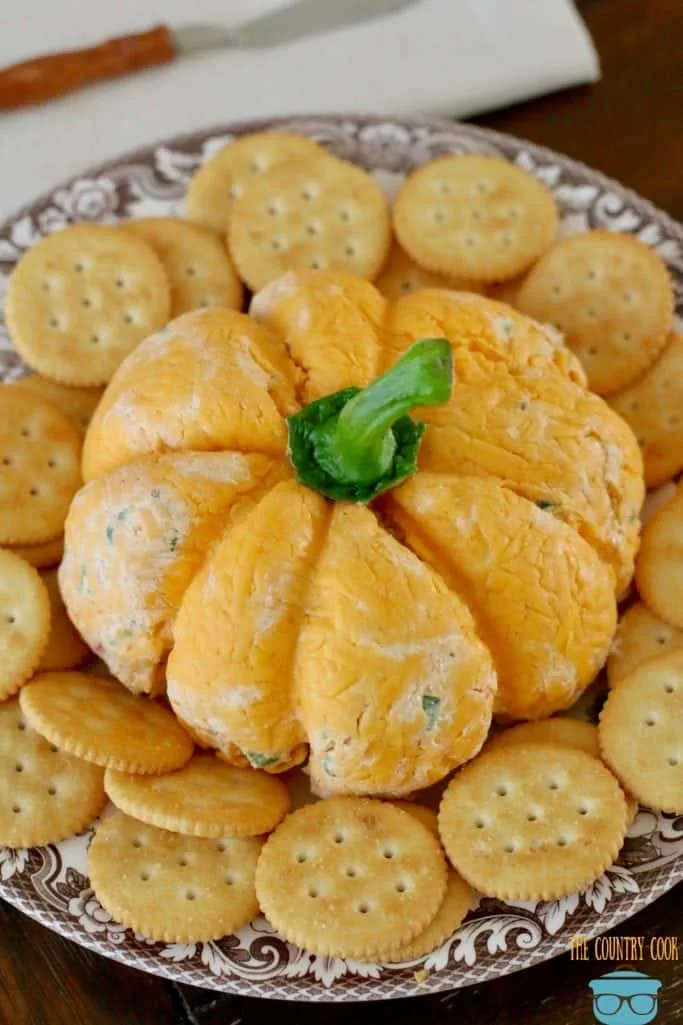 pumpkin-shaped cheeseball thanksgiving recipe