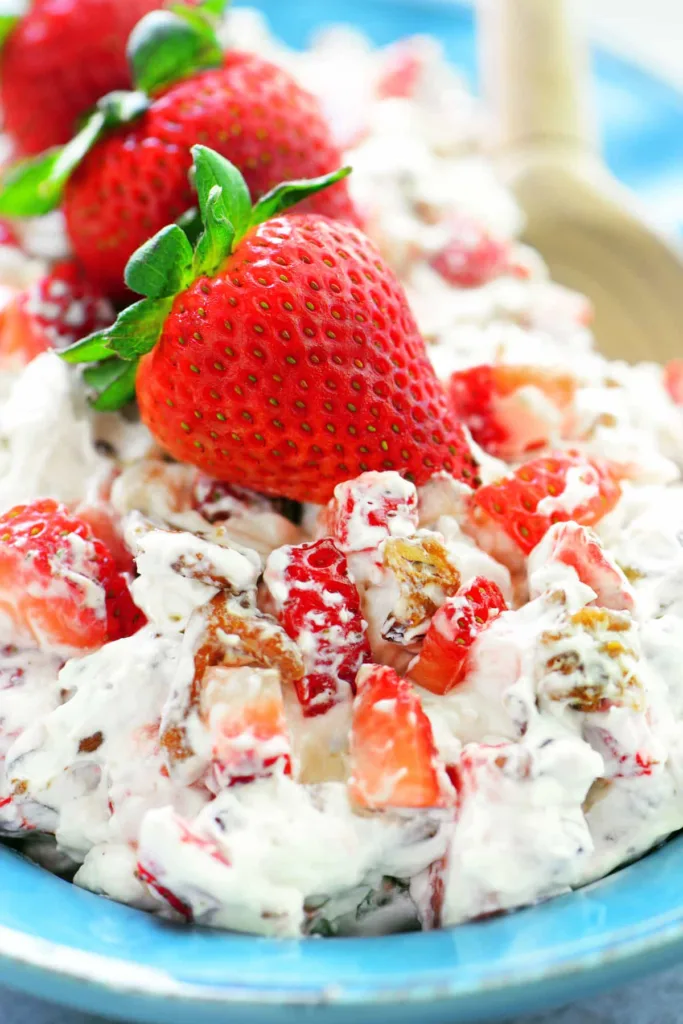 strawberry pecan pretzel salad