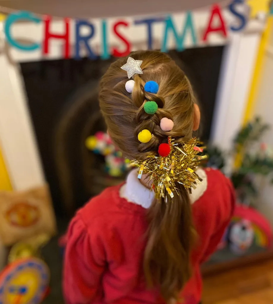 pom pom christmas tree braid