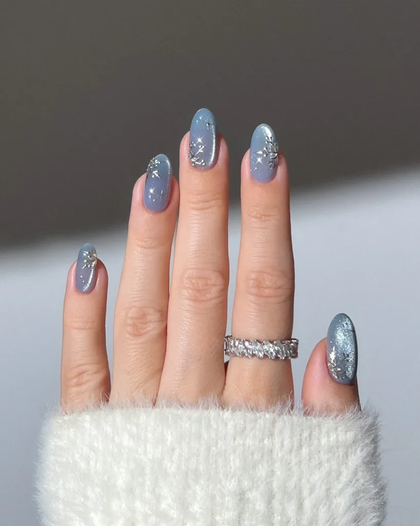 sparkly snowflakes winter nails
