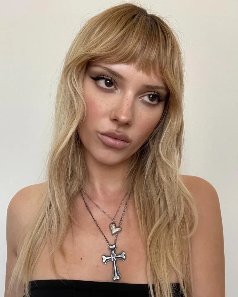 micro fringe wolf cut layers