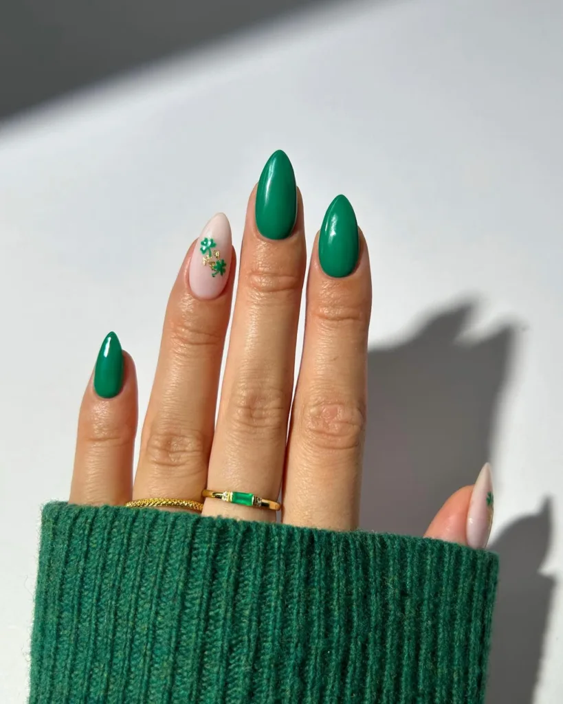 minimal green and gold