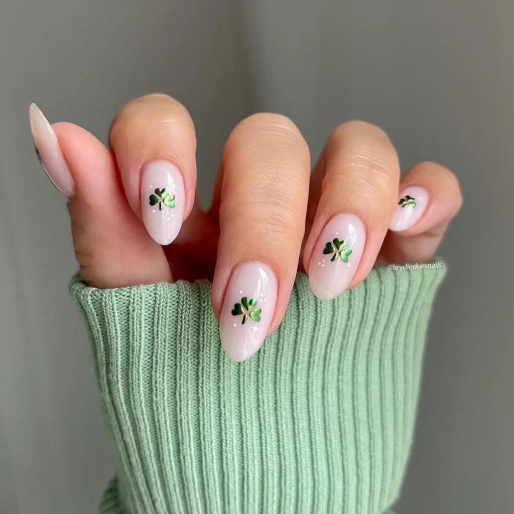 simple shamrocks