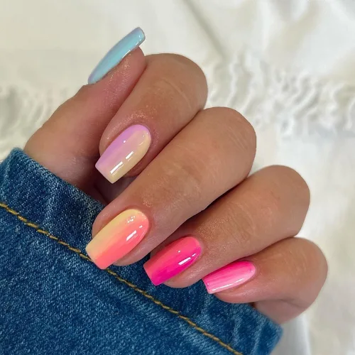 summer ombre nails featured
