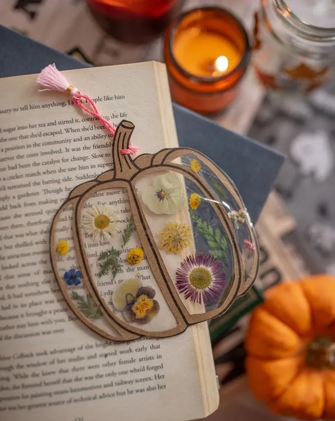 pressed flower pumpkin bookmark for a pretty autumn craft for adults
