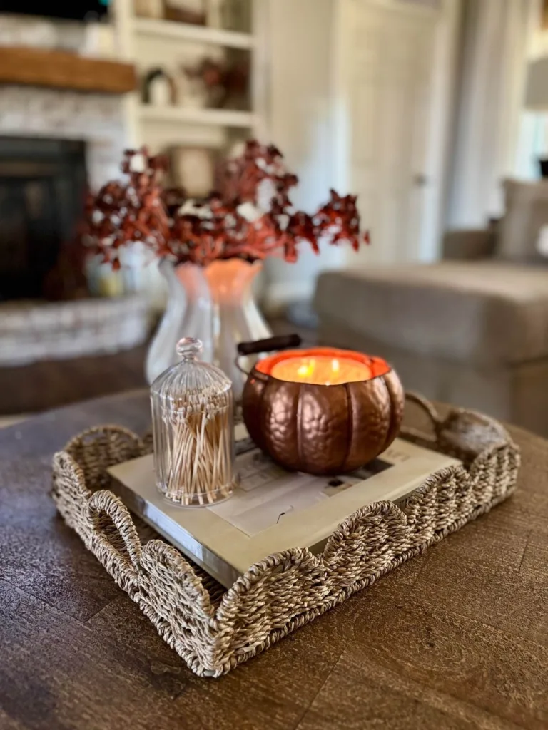 scalloped woven tray