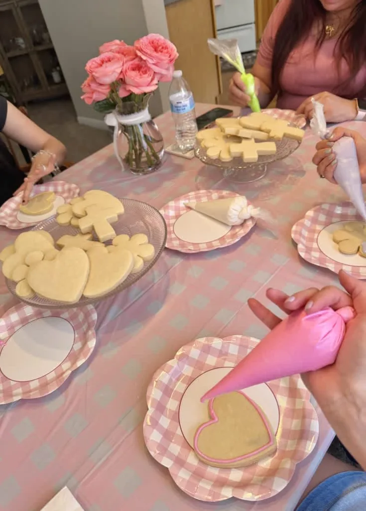 Decorate Cookies